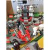 Image 2 : 4 LEGO Star Wars Sets - 11 Minifigs