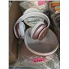 Image 1 : 6 zihnic Bluetooth Over-Ear Headphones with Cases