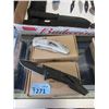 Image 1 : 4 New 3.5" Folding Knives - 2 Black & 2 Silver