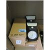 Image 1 : 4 Cases of 2 Solar Deck Lights