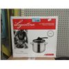 Image 1 : New Lagostina 7.4 Quart Pressure Cooker