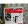 Image 1 : New Lagostina 7.4 Quart Pressure Cooker