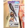 Image 1 : 3 New Electric Simply Straight Ceramic Hair Brush