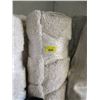 Image 1 : 5' x 7' Sculptured Ivory Soft Step Area Carpet