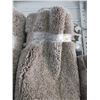 Image 1 : 8' x 10' Beige Shag Area Carpet - Store Return