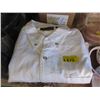 Image 1 : 5 Men's White Heavy Cotton Shirts - Size 3XL