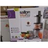 Image 1 : New Salton VitaPro Low Speed Juicer