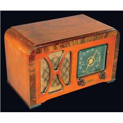 Zenith Wood Cabinet Radio Model 2-66