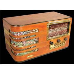 Coop Wood Cabinet Radio Model 7-G