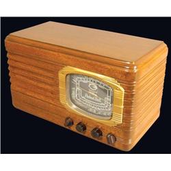 Packard Bell Wood Cabinet Radio