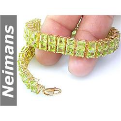 Top Gem Certified 10.00 ct Apatite Bracelet 14kt Gold