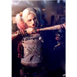 Margot Robbie Autograph Signed Suicide Squad Photo