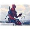 Image 1 : Deadpool Ryan Reynolds Signed Photo