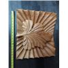 Image 5 : 266 -Lage Leaf carving