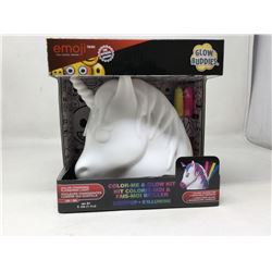 Emoji Color-Me & Glow Kit