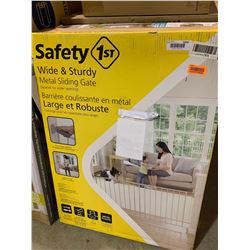 Safety 1st Wide & Sturdy Metal Sliding Gate
