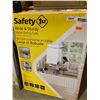 Image 1 : Safety 1st Wide & Sturdy Metal Sliding Gate