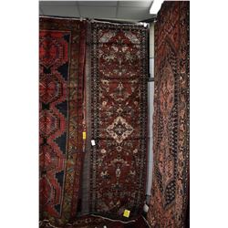100% handmade wool carpet runner Hamdan with center medallion, brick background and highlights of bl