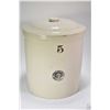 Image 1 : Lidded five gallon Medalta crock . Note: This lot cannot be shipped. Local pickup only