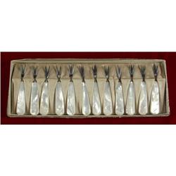 VINTAGE MOTHER OF PEARL CORN ON THE COB FORKS