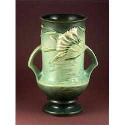 ROSEVILLE FREESIA TRPOPICAL GREEN 9'' VASE