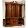 Image 2 : HENREDON CHIPPENDALE STYLE CHINA CABINET