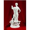 Image 2 : WHITE PORCELAIN BLANC DE CHINE STYLE FIGURINE