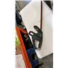 Image 2 : YARDWORKS ELECTRIC HEDGE TRIMMER