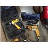 Image 2 : TOTE OF POWER TOOLS, AIR NAILERS