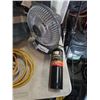 Image 2 : 2 HEATERS, TOOL BELT, HARD HAT, FACE SHIELD, POWER BAR