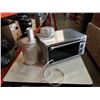 Image 1 : Delonghi toaster oven and eurotech food processor both working