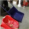 Image 3 : GARANT SNOW SHOVEL AND SLED