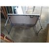 Image 2 : 4FT FOLDING TABLE