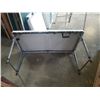 Image 2 : 4FT FOLDING TABLE