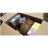 Image 1 : BOX OF VARIOUS ITEMS - MOOD LIGHT, BASKETS, PUZZLES, ETC