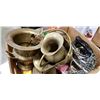 Image 2 : LOT OF BRASS AND METALWARE, PITCHERS, POTS