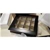 Image 2 : BOMBAY CO CHELMSFORD TEA CHEST