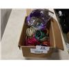 Image 1 : SMALL BOX OF BANGLES
