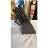 Image 2 : HENCKEL KNIFE SET IN KNIFE BLOCK