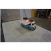 Image 1 : VOLKSWAGON CAMPER VAN METAL MODEL