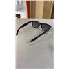 Image 5 : AUTHENTIC RAYBAN SUNGLASSES W/ HARD CASE