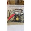 Image 3 : 2 BAGS OF WATCHES