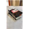 Image 2 : 12 UNOPENED PACKS SPECIAL COLLECTORS CARDS - CARS