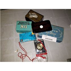 Lot of vintage collectables