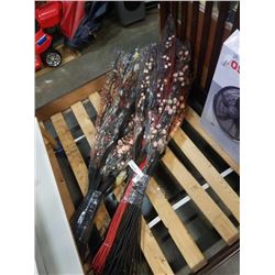 2 BUNDLES OF DECORATIVE STICKS