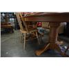 Image 3 : OAK DINING TABLE WITH 2 LEAFS AND 4 CHAIRS