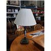 Image 1 : Modern table lamp
