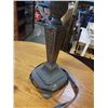 Image 2 : Modern table lamp