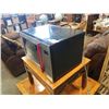 Image 2 : BLACK LG MICROWAVE