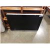 Image 1 : VIZIO 37 INCH TV
